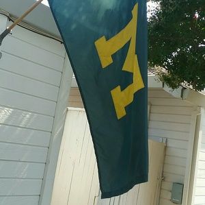 Meet your Posher, Laurel